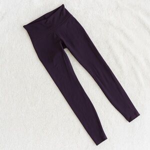 Lululemon athletica leggings women’s size 4 in deep purple